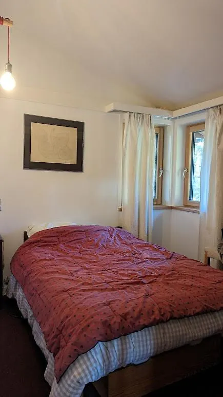 Chalet A Mens